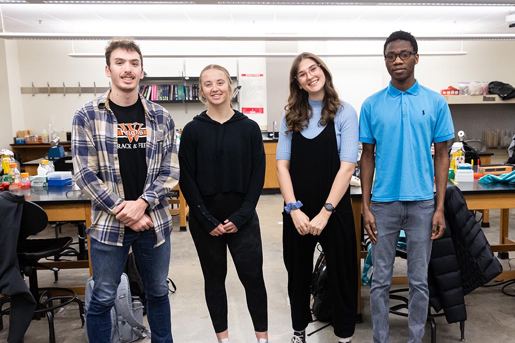 Students who discovered new bacteriophage