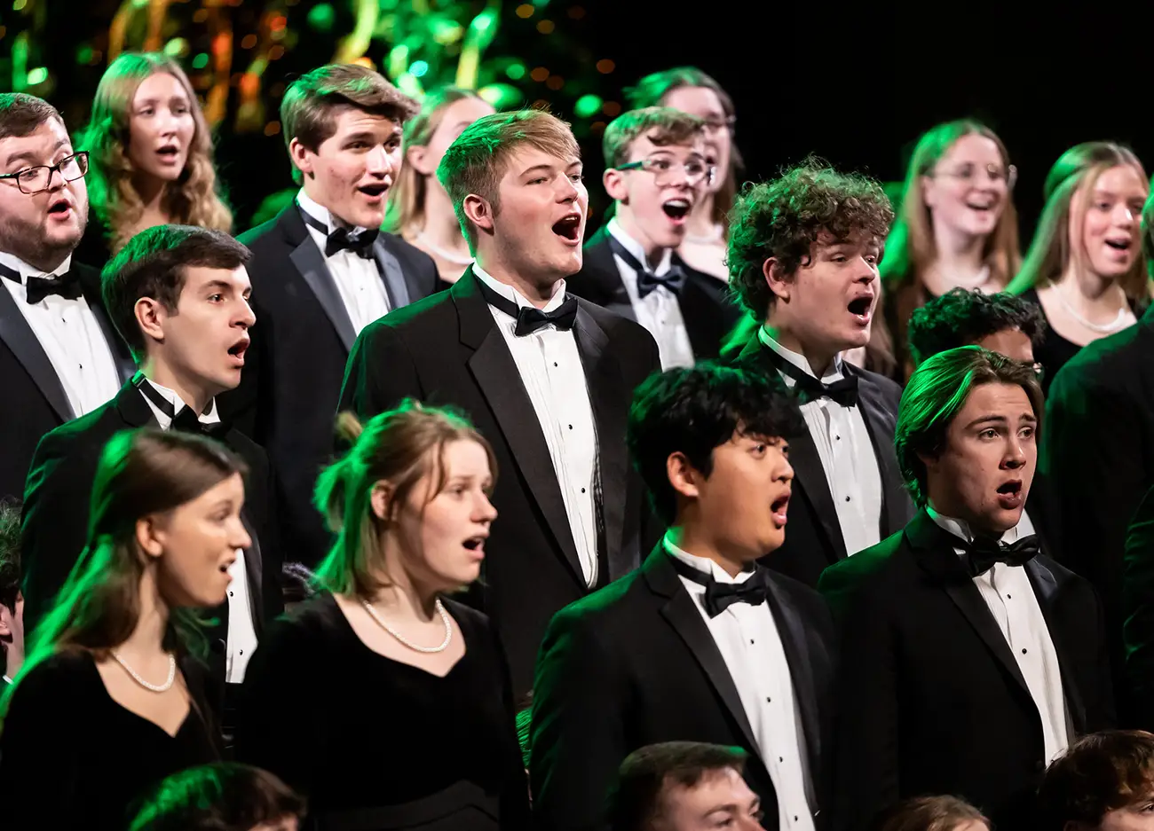 Wartburg Choir performs in Christmas with Wartburg 2024